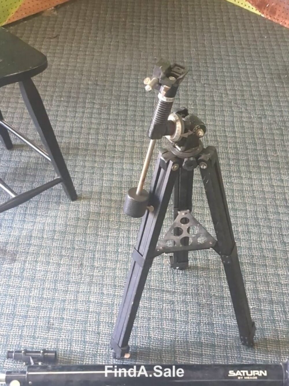 Saturn 60EQ Refractor Telescope by Meade